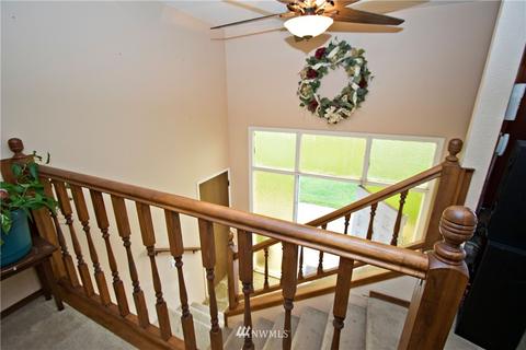 23807 SE 471st St, Enumclaw, WA 98022 photo 3