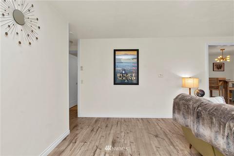 129 Ruby St SE, Tumwater, WA 98501 photo 3
