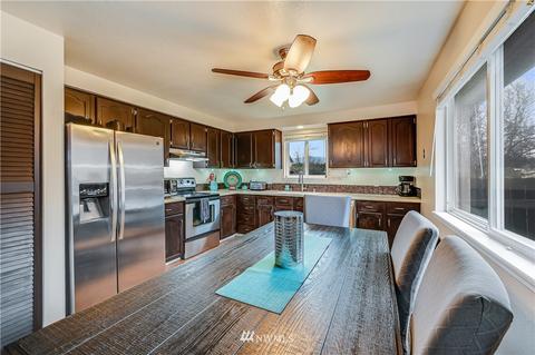 520 Charwila Ln, Enumclaw, WA 98022 photo 10