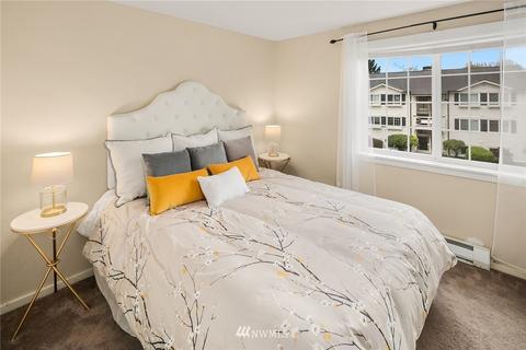 12404 E Gibson Rd #P301, Everett, WA 98204 photo 10