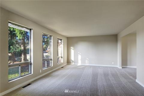 19109 27th Dr SE, Bothell, WA 98012 photo 2