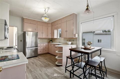 1326 E Marine View Dr, Everett, WA 98201 photo 12
