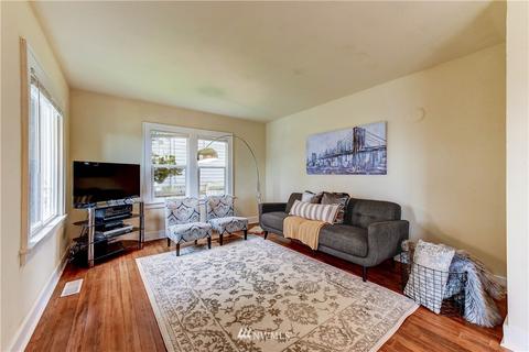812 E Marine View Dr, Everett, WA 98201 photo 8