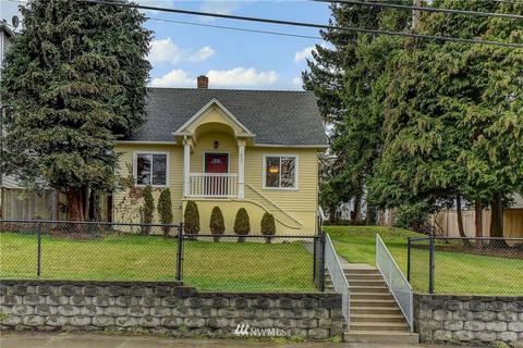 812 E Marine View Dr, Everett, WA 98201 photo 1