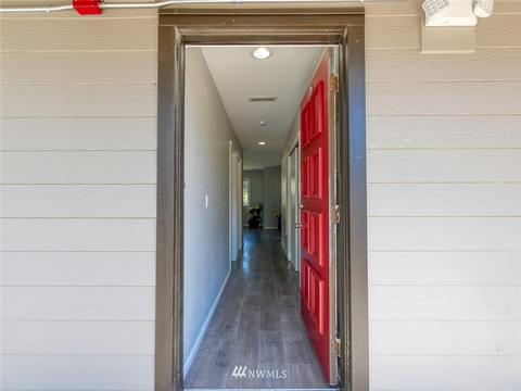9517 NE 180th St #B305, Bothell, WA 98011 photo 2