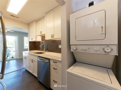 9517 NE 180th St #B305, Bothell, WA 98011 photo 13