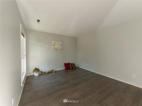 9517 NE 180th St #B305, Bothell, WA 98011 photo 19