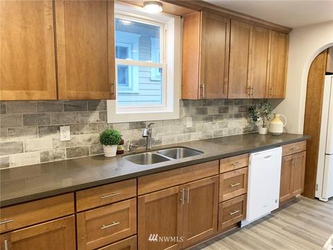 1829 Rockefeller Ave, Everett, WA 98201 photo 6