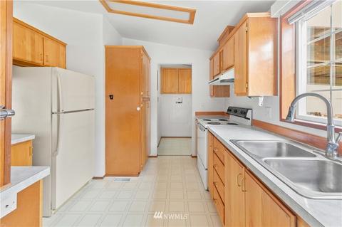 143 Fall River Rd, Cosmopolis, WA 98537 photo 10