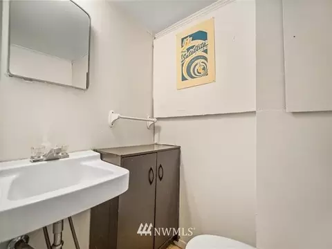 1228 E 37th Ave, Spokane, WA 99203 photo 19