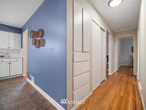 1228 E 37th Ave, Spokane, WA 99203 photo 9