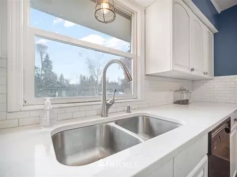 1228 E 37th Ave, Spokane, WA 99203 photo 7