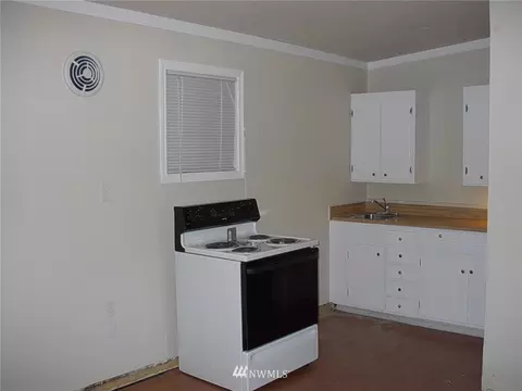 8712 8th Ave W, Everett, WA 98204 photo 4