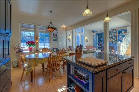 79 Bright Water Ln, Eastsound, WA 98245 photo 8