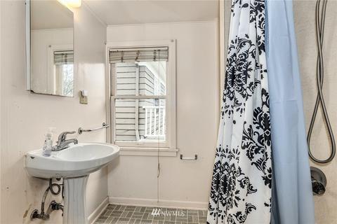 2130 E Hamlin St, Seattle, WA 98112 photo 22