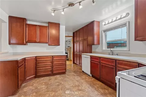 901 E 53rd St, Tacoma, WA 98404 photo 7