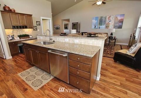 1373 Caprio Loop, Walla Walla, WA 99362 photo 2