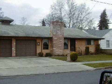 336 E 338 E Maple St, Walla Walla, WA 99362 photo 1