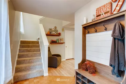 12816 NE 184th Ct, Bothell, WA 98011 photo 3