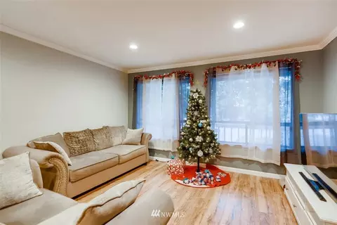 12816 NE 184th Ct, Bothell, WA 98011 photo 10