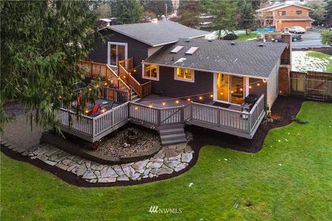 3103 Rim Dr, Everett, WA 98208 photo 2