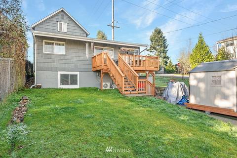 1101 E Marine View Dr, Everett, WA 98201 photo 5