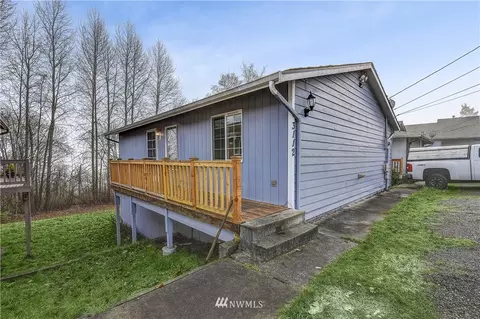 3112 12th St, Everett, WA 98201 photo 1