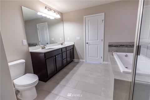 1080 Bondgard Ave E, Enumclaw, WA 98022 photo 17