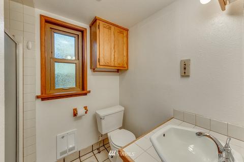 2017 Mcdougall Ave, Everett, WA 98201 photo 19