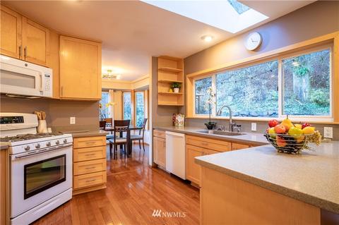 9221 Odin Way, Bothell, WA 98011 photo 10