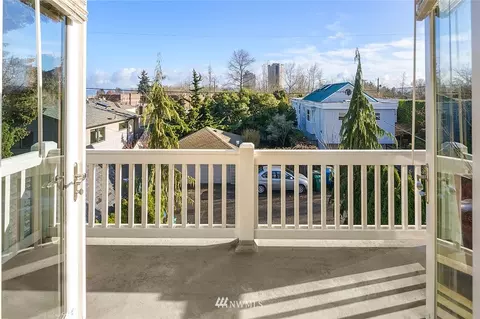 1624 39th Ave E, Seattle, WA 98112 photo 23