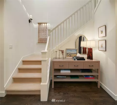 1624 39th Ave E, Seattle, WA 98112 photo 9