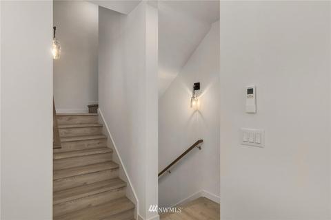 2504 Everett Ave E, Seattle, WA 98112 photo 24