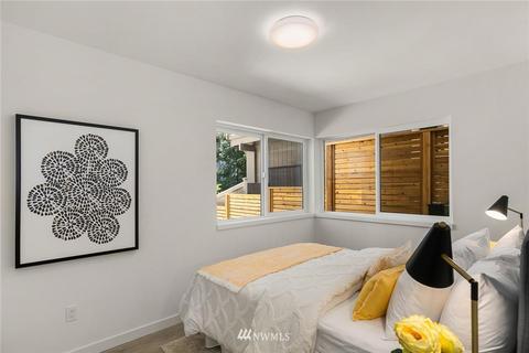 2504 Everett Ave E, Seattle, WA 98112 photo 21