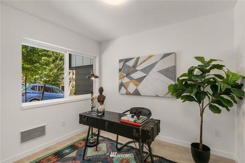2504 Everett Ave E, Seattle, WA 98112 photo 23