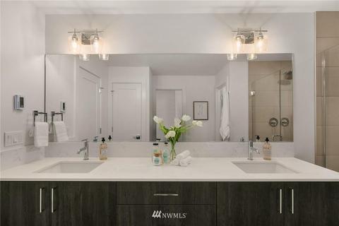 2504 Everett Ave E, Seattle, WA 98112 photo 17
