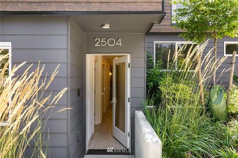 2504 Everett Ave E, Seattle, WA 98112 photo 5