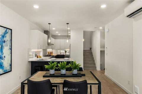 2504 Everett Ave E, Seattle, WA 98112 photo 8
