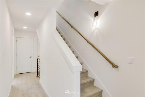 2508 Everett Ave E, Seattle, WA 98102 photo 17