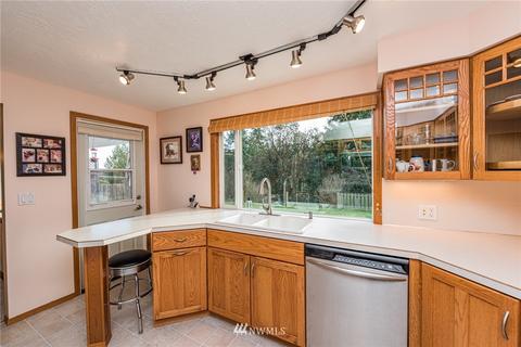 125 Madrona Ter, Sequim, WA 98382 photo 9