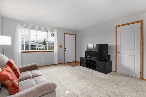 609 Washington Ave SE, Orting, WA 98360 photo 3