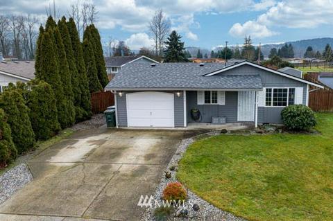 609 Washington Ave SE, Orting, WA 98360 photo 2