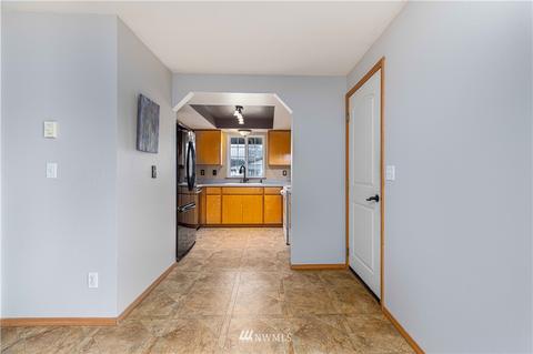 609 Washington Ave SE, Orting, WA 98360 photo 6