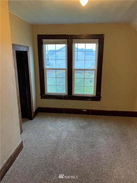 554 Semanski, Enumclaw, WA 98022 photo 6