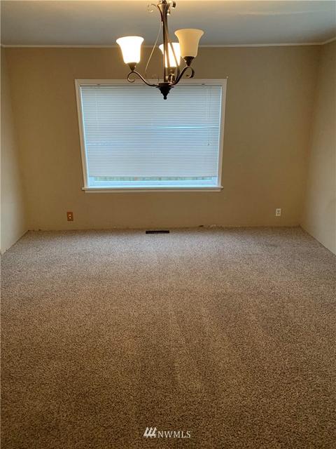 554 Semanski, Enumclaw, WA 98022 photo 4