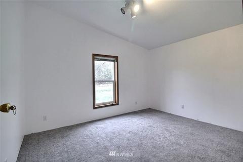 35813 2nd Ave E, Roy, WA 98580 photo 16