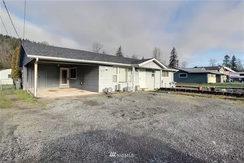 18710 Pioneer Way E, Orting, WA 98360 photo 1
