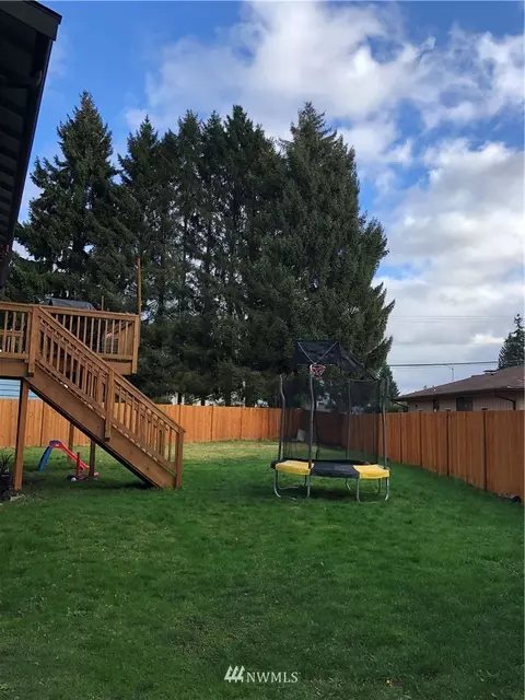 8829 Emerson Pl, Everett, WA 98208 photo 24