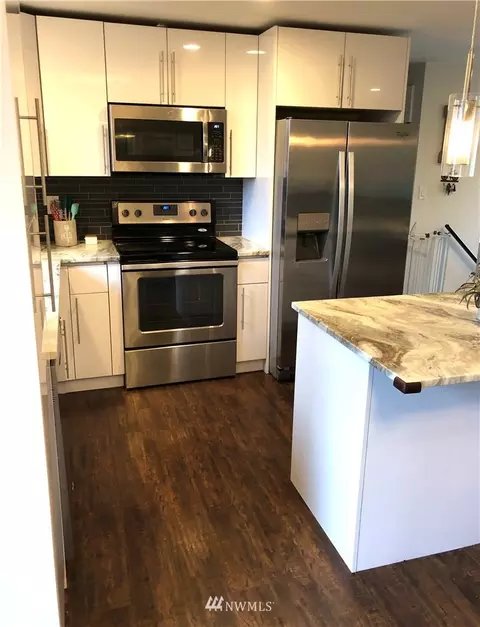 8829 Emerson Pl, Everett, WA 98208 photo 7