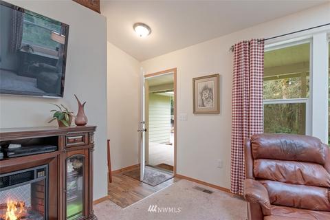 16357 Schultz Ln, Bow, WA 98232 photo 4